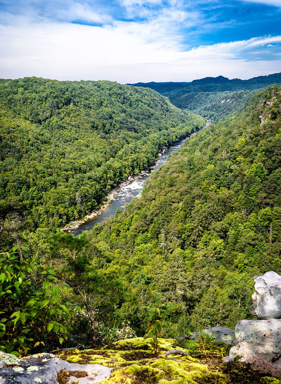 Young Life Reaching Out To Teens Schools And Churches Daily Mail Wv Wvgazettemail Com