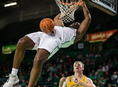 Marshall Basketball Bennett S Big Night Carries Herd Past