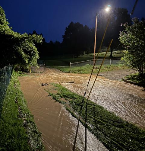 Flooding on Valley Road in ��������