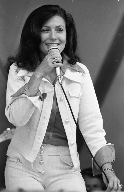Vintage West Virginia: Loretta Lynn performs at the State Fair of WV