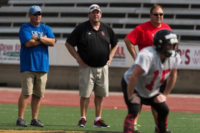 Prep Football Scott Tinsley Steps Down As St Albans Coach