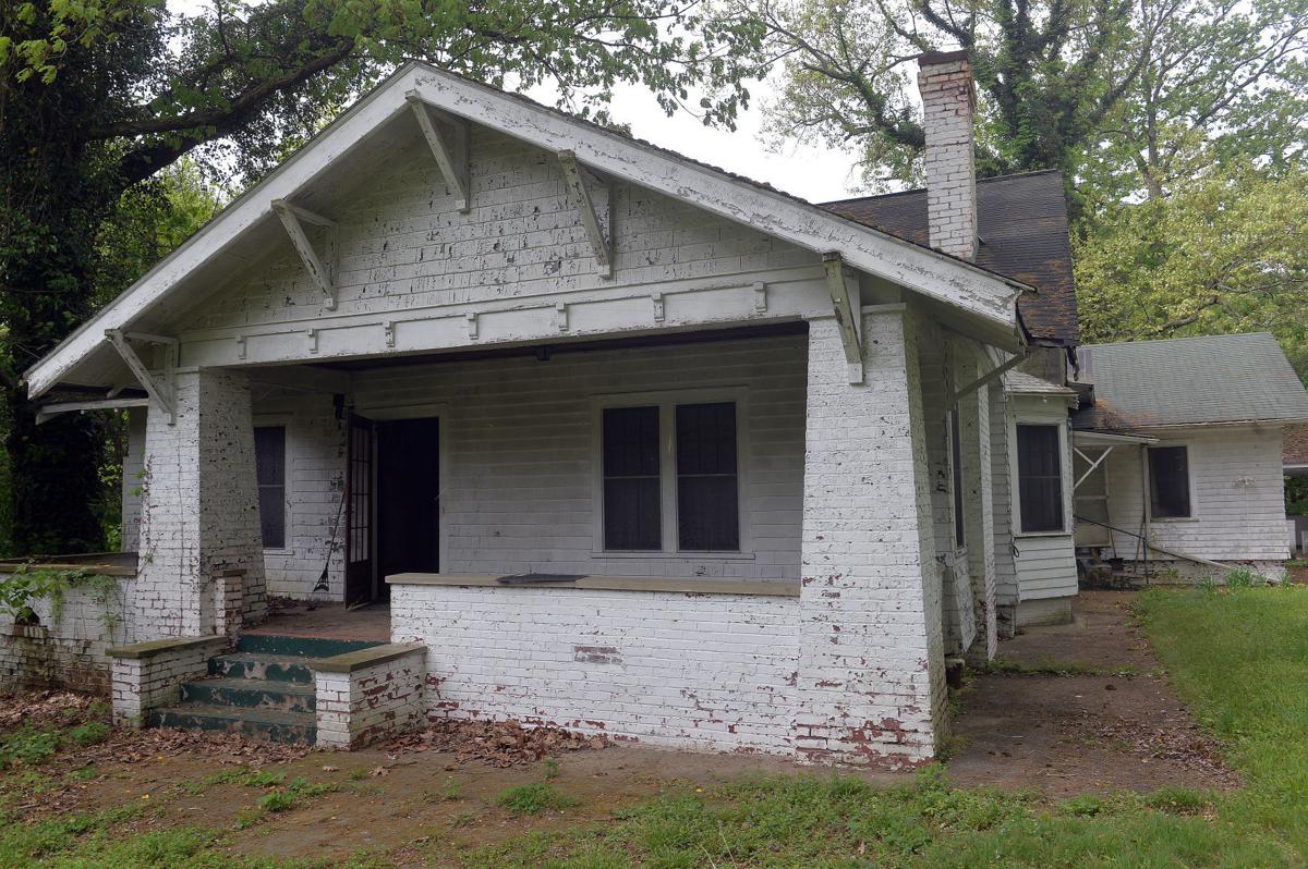 Historic Charleston estate going up for auction Kanawha County