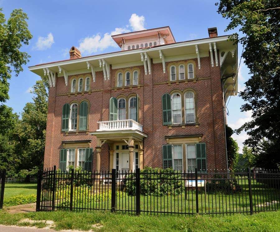 Henderson Hall director presents story of historic Williamstown home