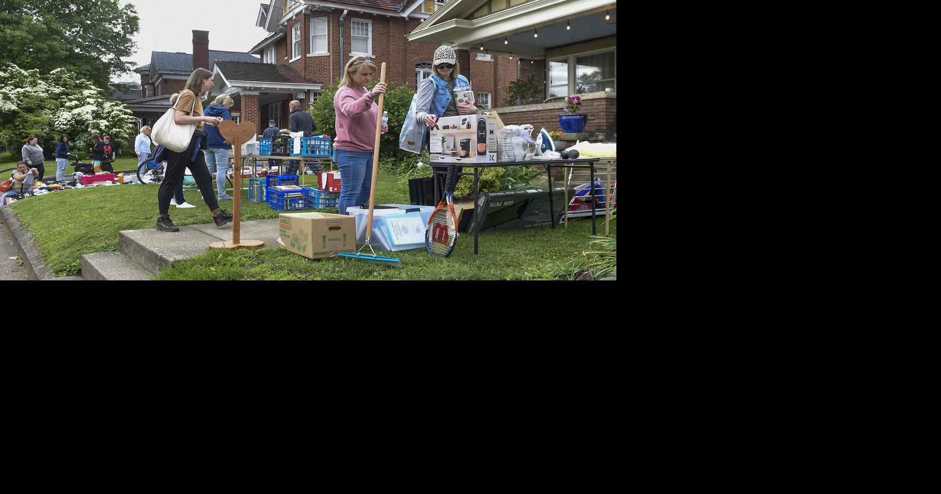 East End Yard Sale in Charleston brings out bargain hunters Galleries