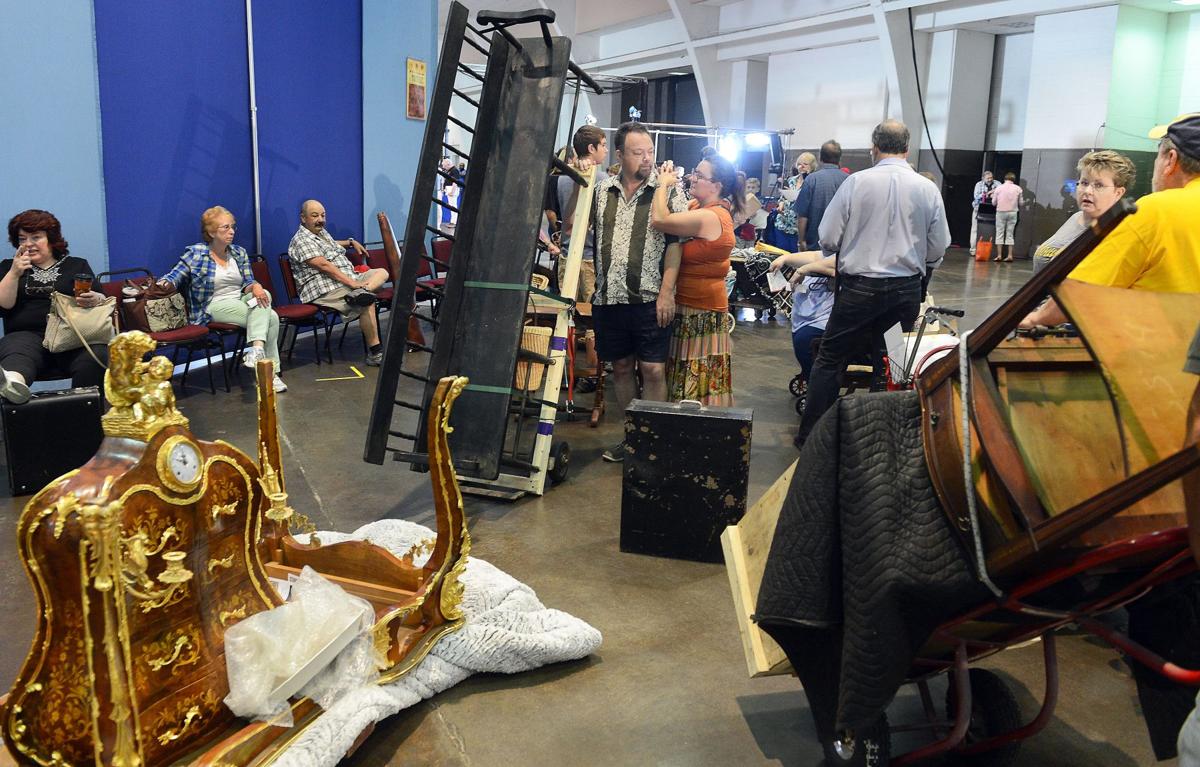 W Va Painting Wows Antiques Roadshow Appraiser Arts