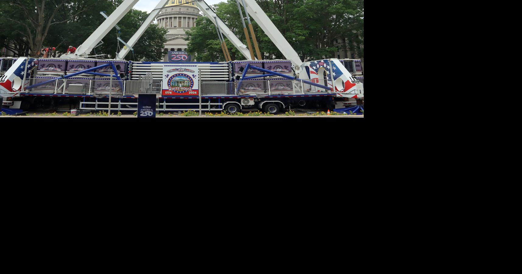 Charleston's Capital City Celebration setup kicks off with Ferris wheel construction