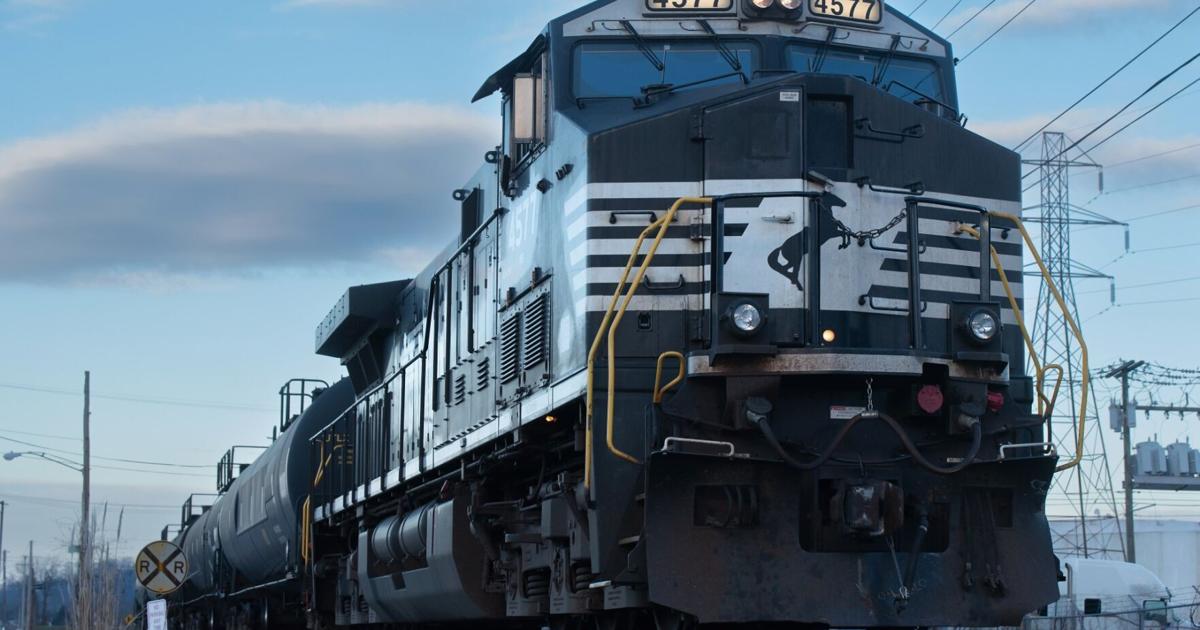 CSX, other railroads object to Norfolk Southern-Union Pacific merger ...