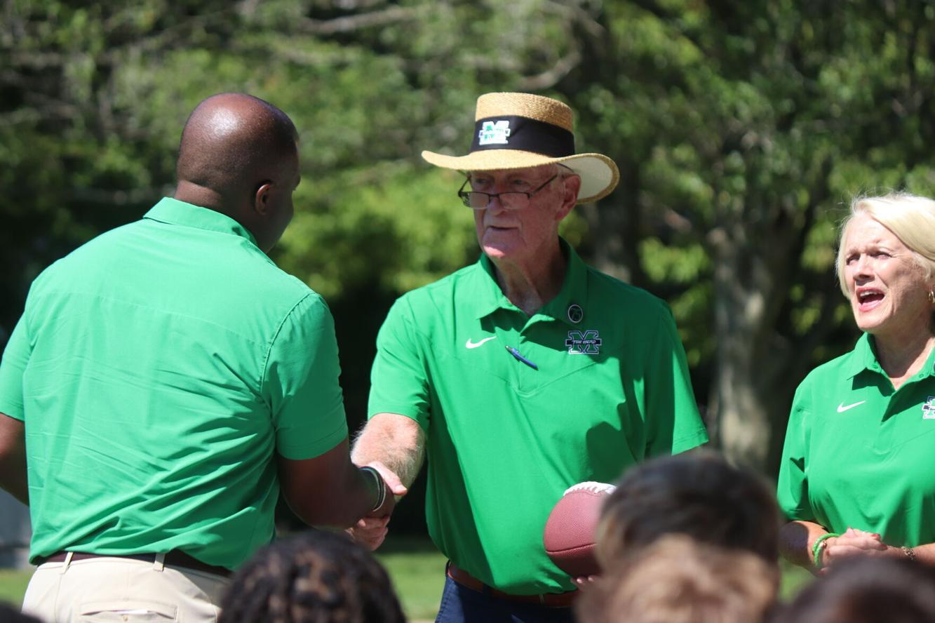 Marshall football Red Dawson, wife Sharon named honorary Herd captains
