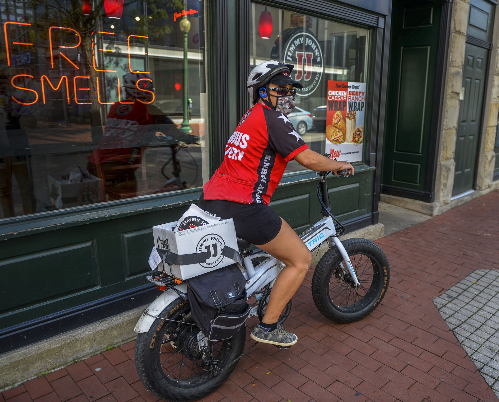 Jimmy john's best sale bike delivery