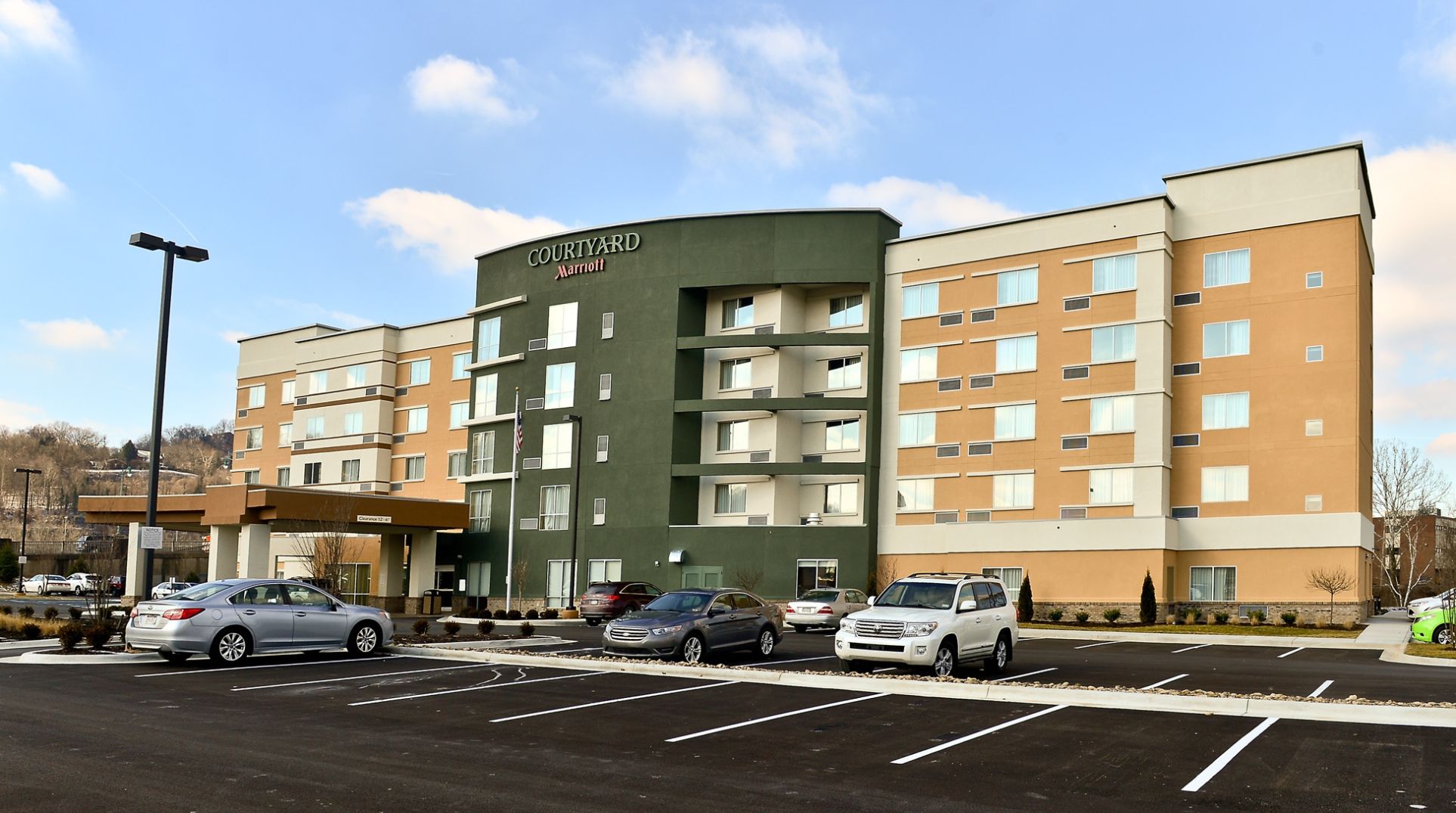 New Courtyard by Marriott opens on Kanawha Boulevard Business