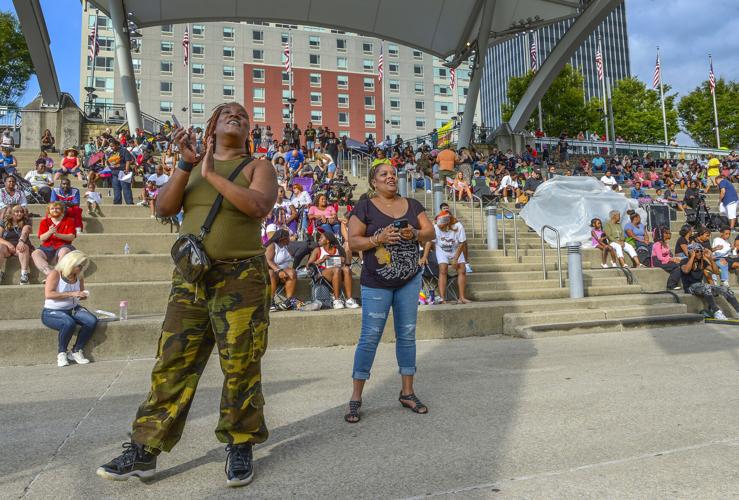 PHOTOS Multifest kicks off in downtown Charleston Arts