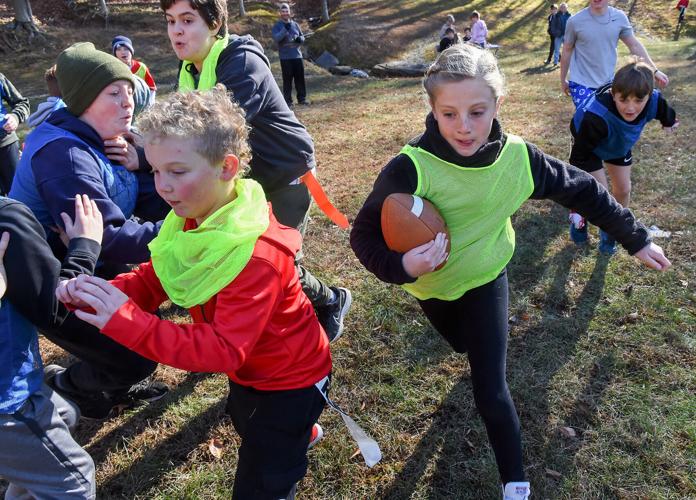 Neighborhood flag football game a new Thanksgiving tradition in Putnam ...