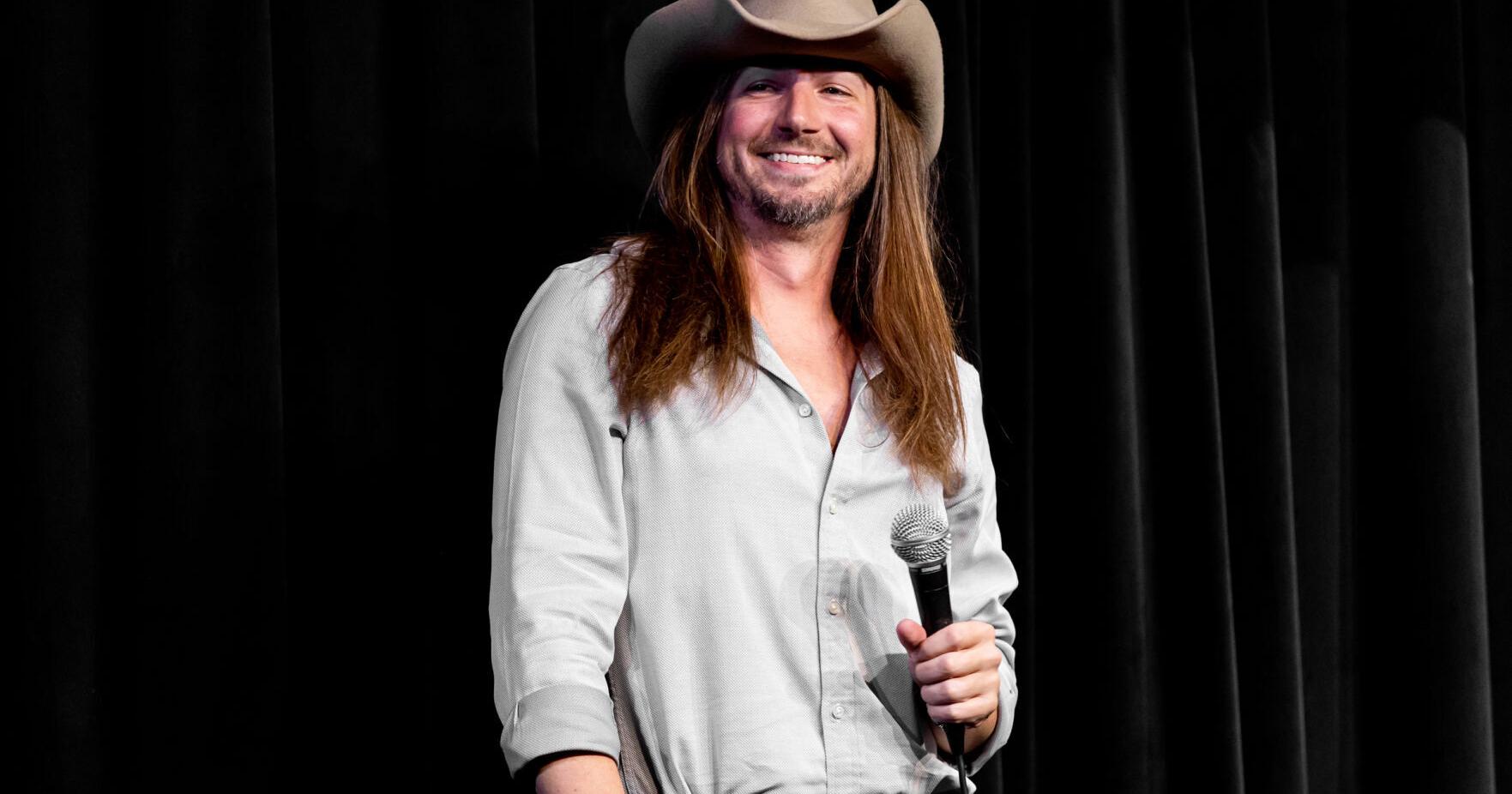 Comedian Darren Knight brings Southern Momma character to the mountains - Vimarsana News