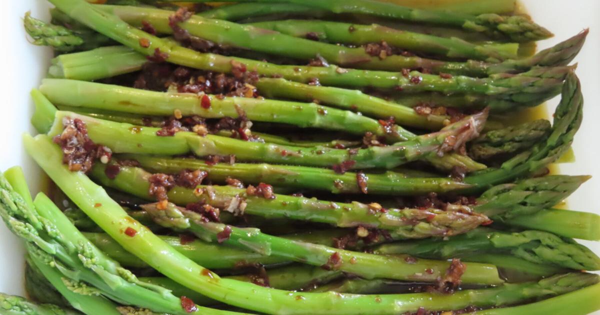 Farmer's Table: Asparagus with Balsamic Vinaigrette