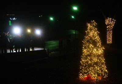 Photos Coonskin Park Gets Into The Holiday Spirit Kanawha County Wvgazettemail Com