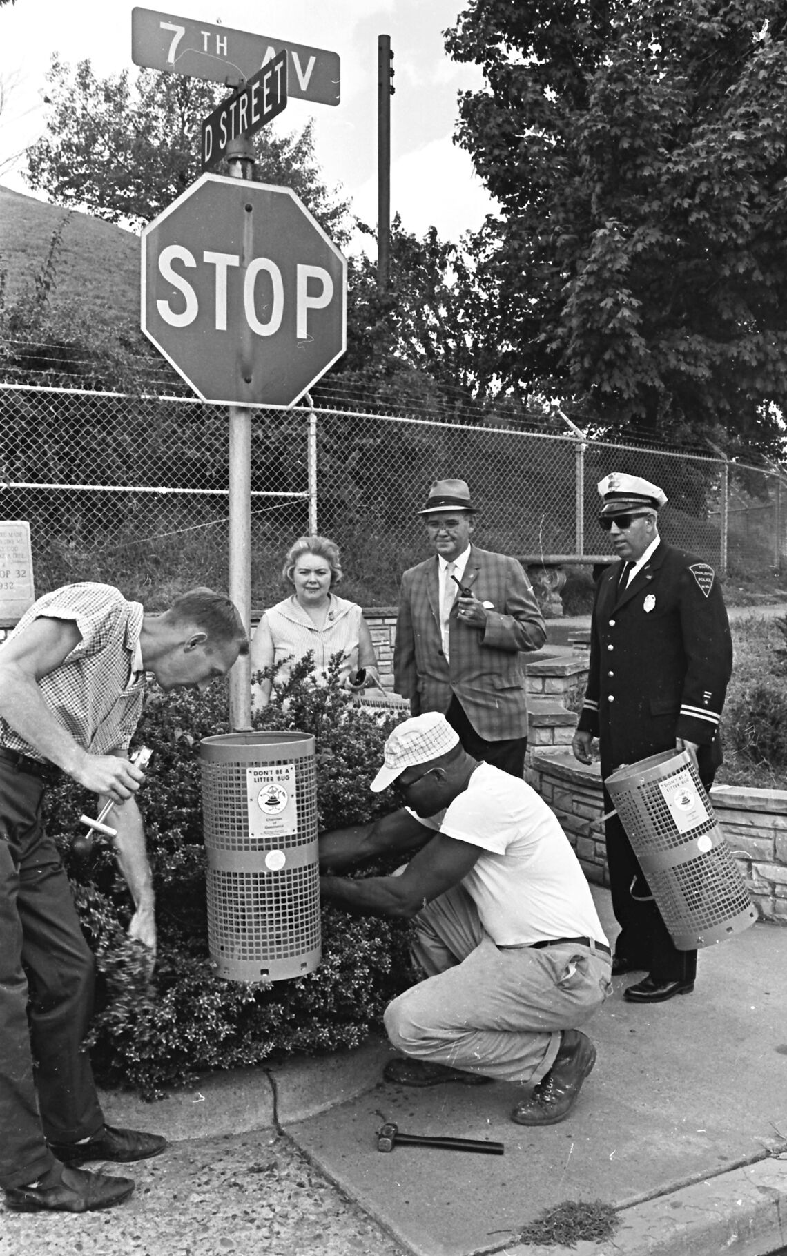 Vintage WV: South �������� fights litter