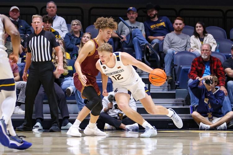 MBB-UCvsWVU-08.jpg