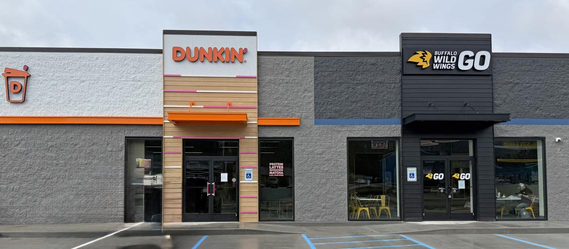 Dunkin and Buffalo Wild Wings Go -- exteriro