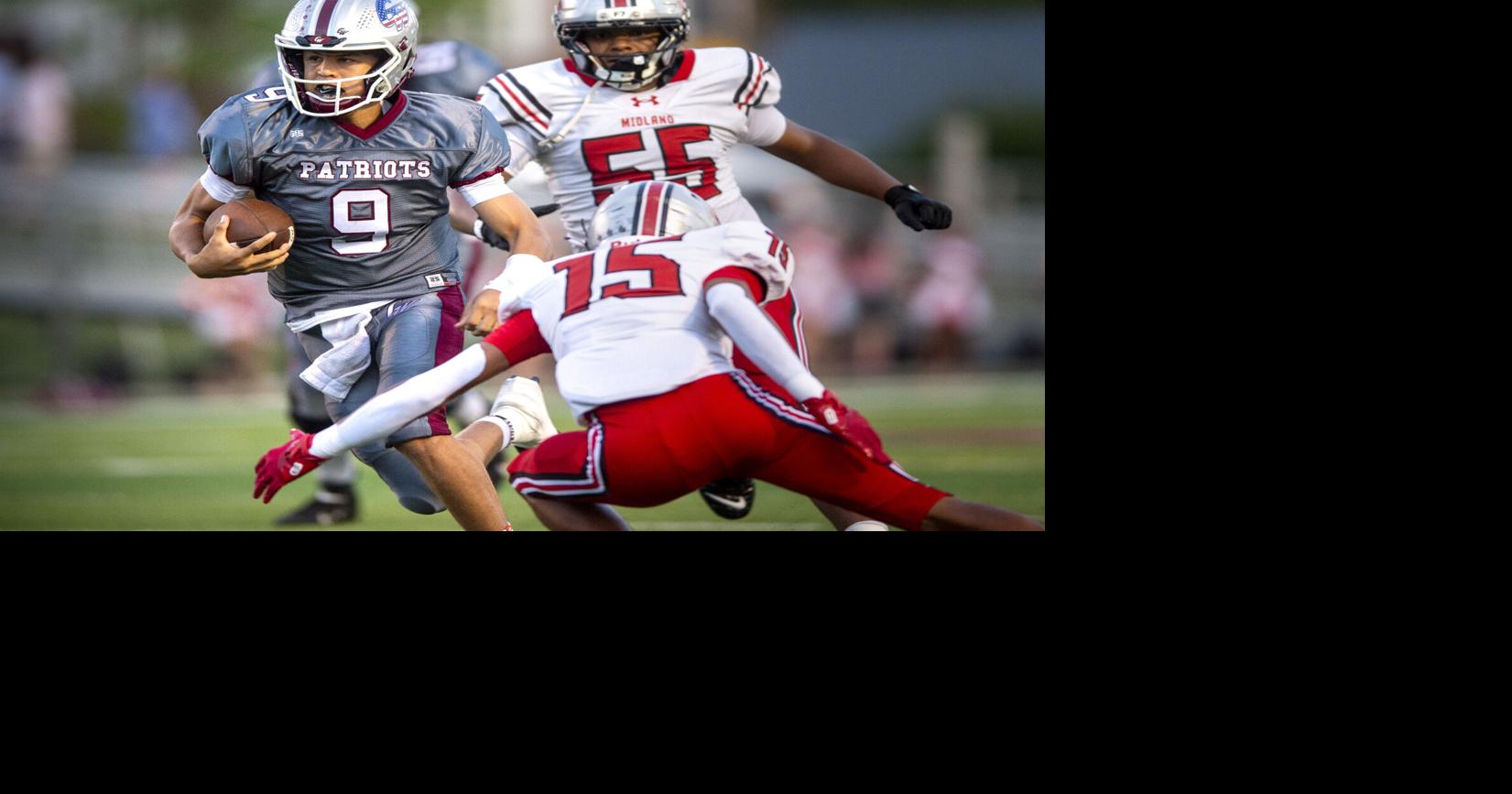 Prep football: Patriots hand Knights their first loss, 28-14