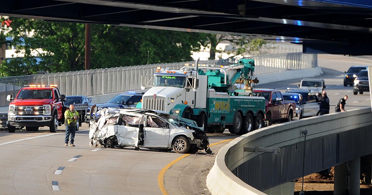 2 dead, 2 seriously injured in 1-vehicle crash on Interstate 64 in ...