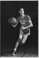 Steve Dye: I was no Jerry West ()