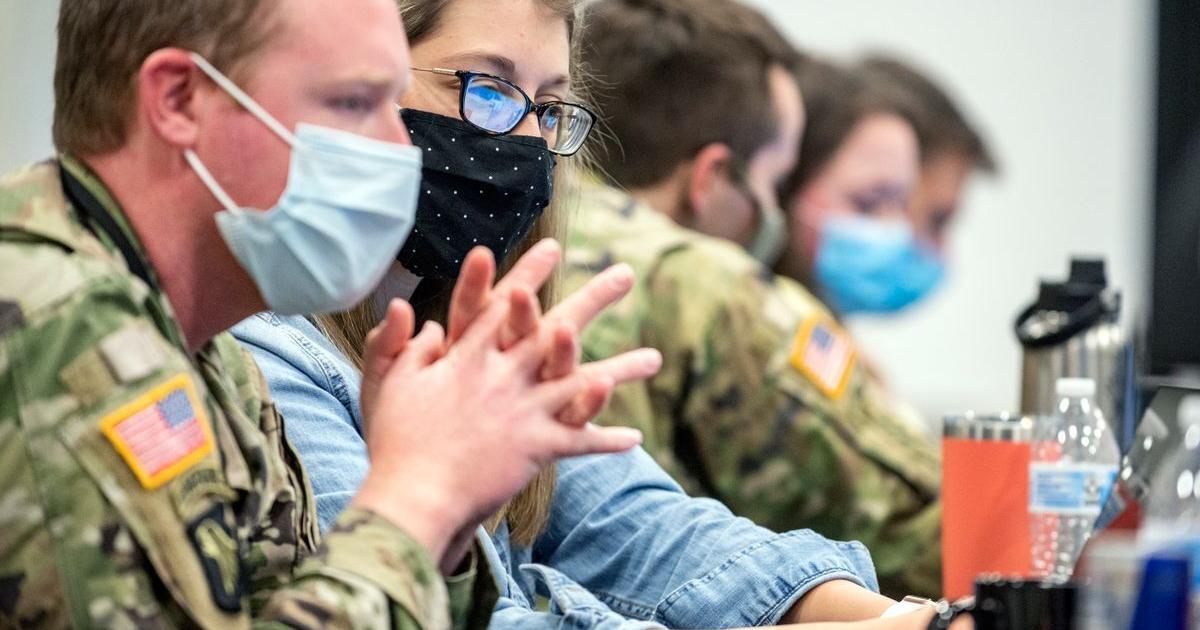 Studenci WVU wykorzystują umiejętności w ćwiczeniu cyberbezpieczeństwa z Gwardią Narodową WVA i sojusznikami Polski |  Komentuj codzienną pocztę Studenci WVU wykorzystują umiejętności w ćwiczeniu cyberbezpieczeństwa z Gwardią Narodową WVA i sojusznikami Polski |  Komentuj codzienną pocztę