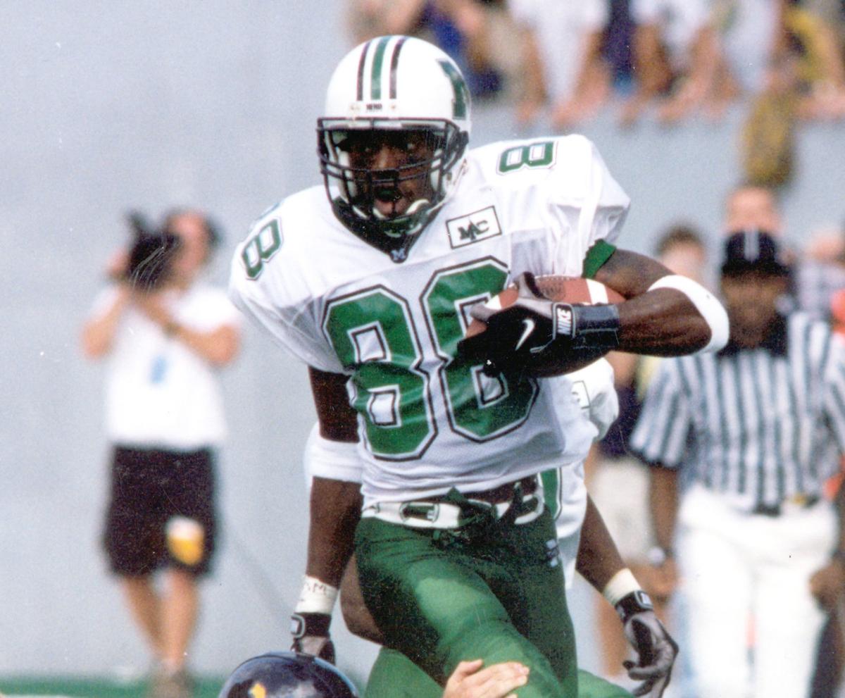 Randy Moss Chris Smith To Join West Virginia Sports Hall Of Fame