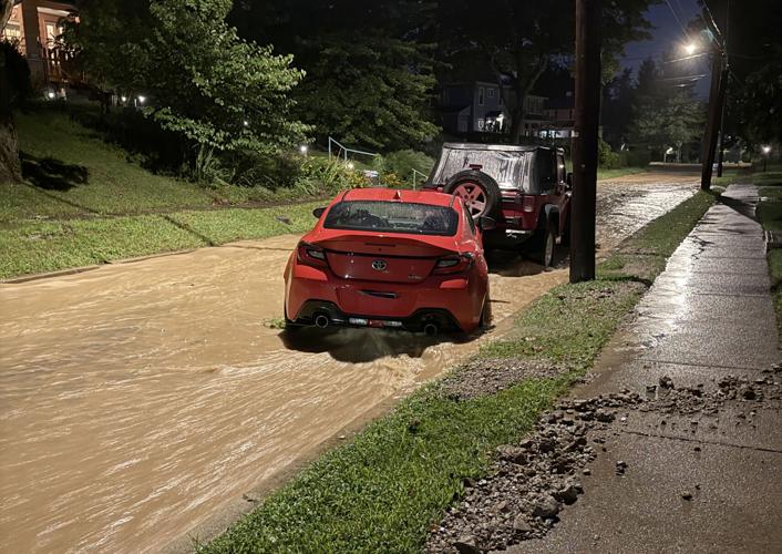Flooding on Valley Road in ��������