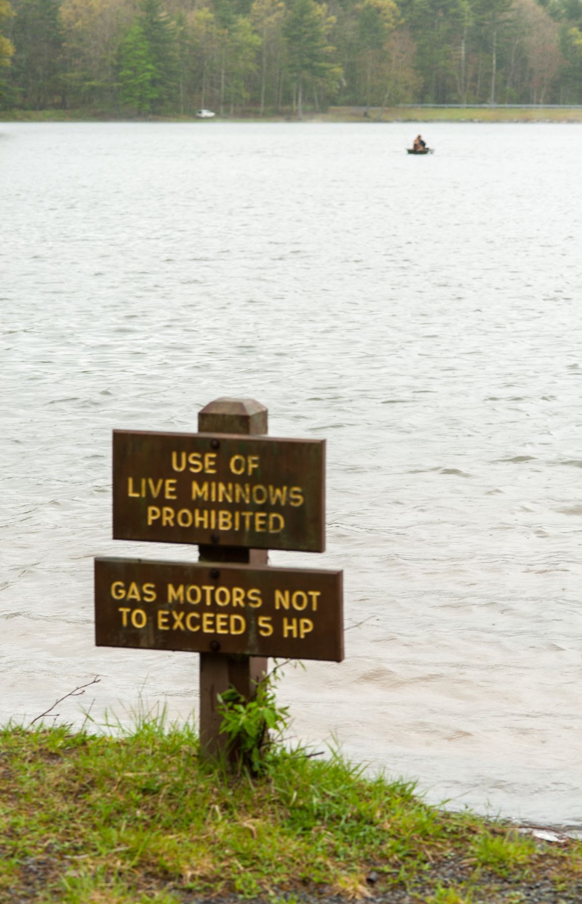 10 years after being drained, Moncove Lake attracts anglers as well as