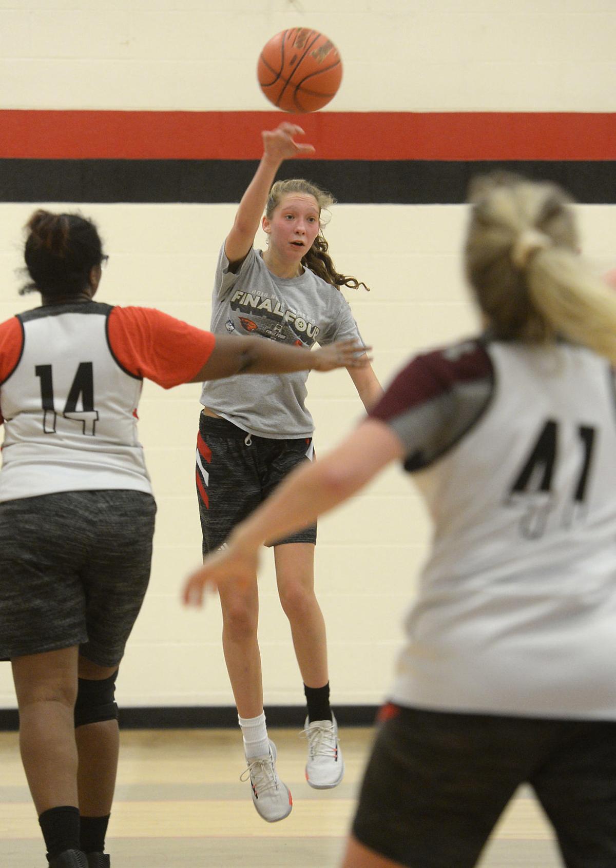 Girls Basketball Plenty New At Nitro Just Not On The Roster