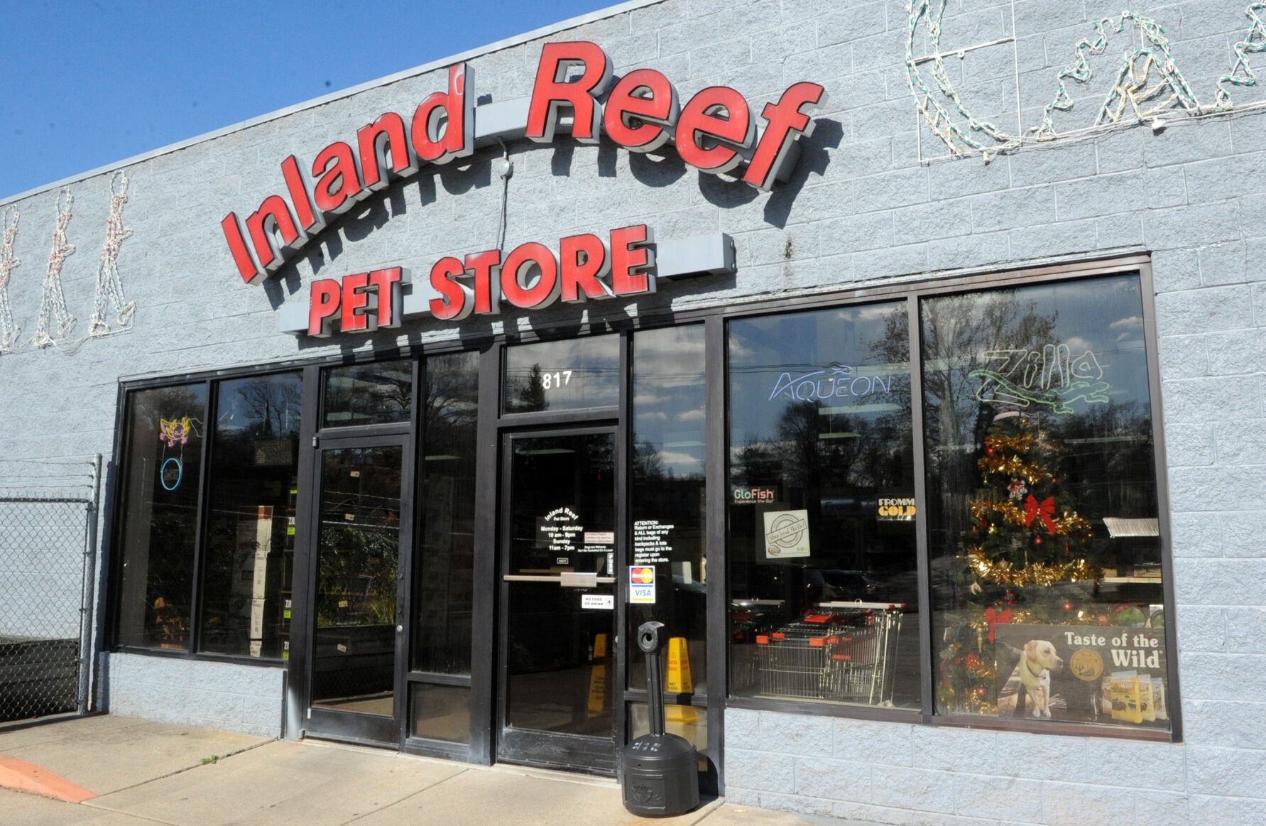 Inland Reef Pet Store