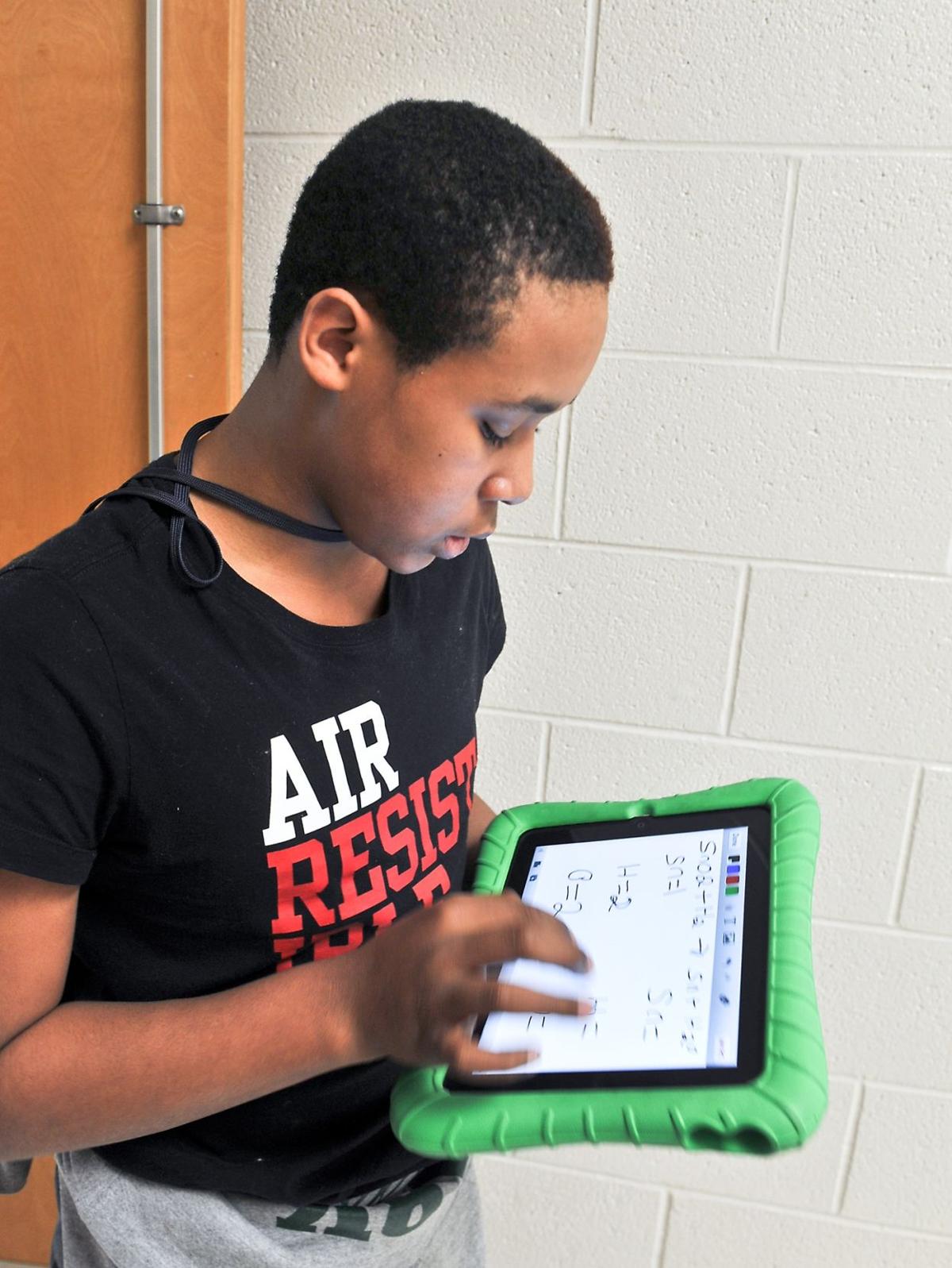 Tablets Turning The Page On Textbooks Education Wvgazettemail Com