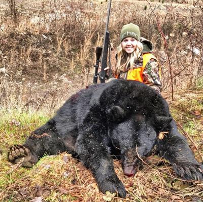 Huge 648-pound black bear bagged in western Wisconsin - Grand Forks Herald