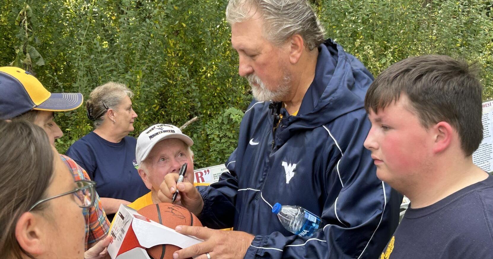 Steve Dye: WVU should bring back Huggins (Opinion) - Vimarsana News