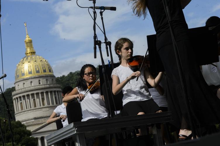 Gallery Symphony Sunday News