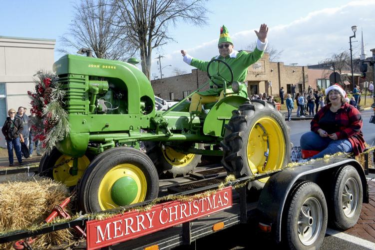 PHOTOS Christmas comes to South Charleston Galleries