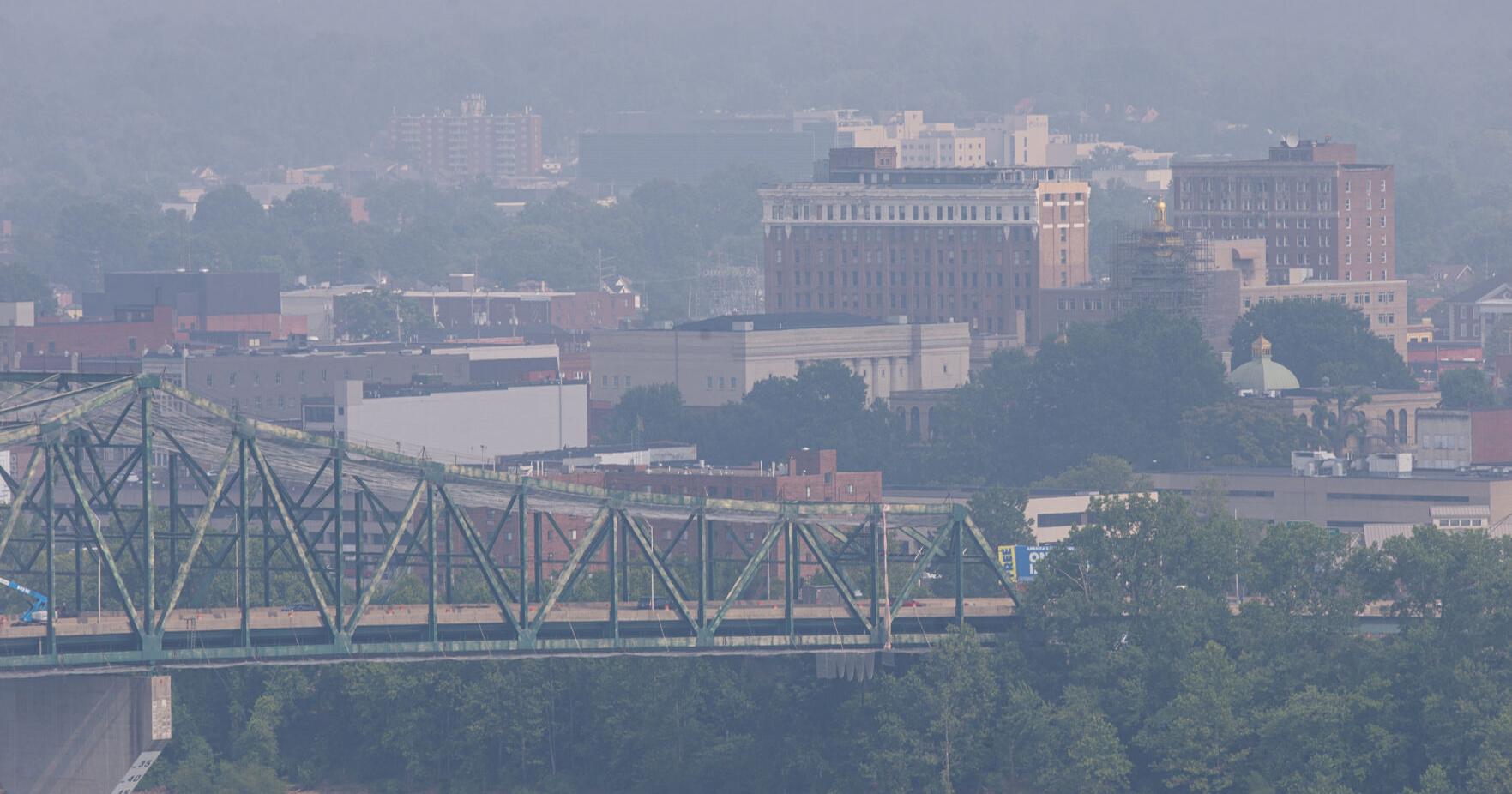 WV air regulators, political leaders concerned with tighter regulations proposed for pollutant looming large in wildfire smoke - Vimarsana News