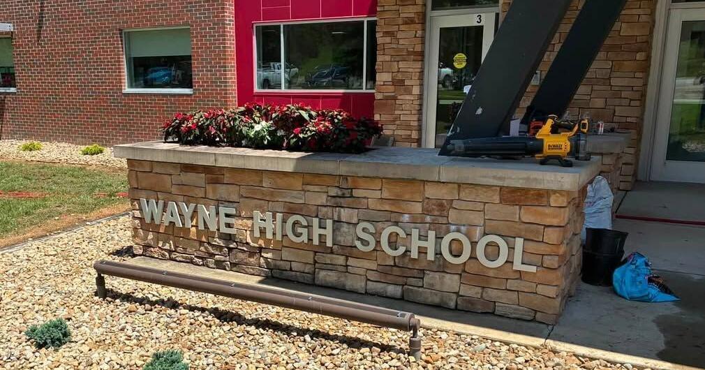 Asbestos, power outage issues delay school starts for Wayne, Tolsia High, respectively