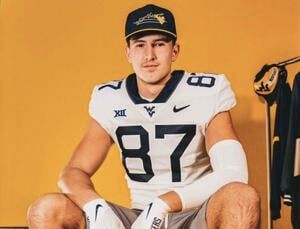 WVU finds a transfer tight end with experience, pass-catch ability