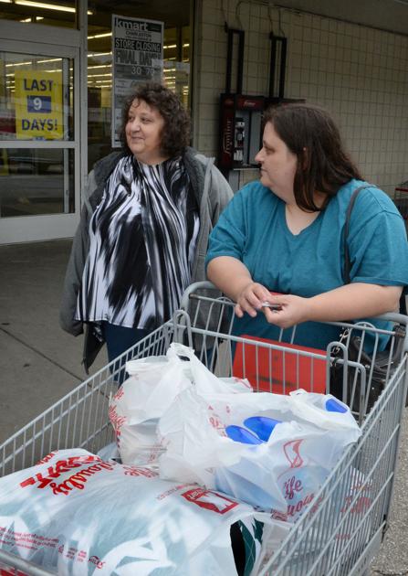 Shoppers Flock To West Side Kmart During Store S Last Days