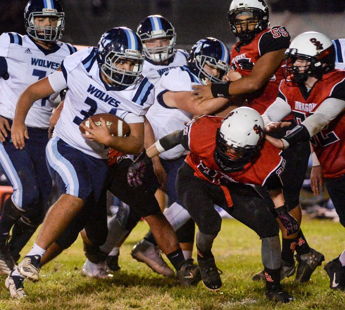 Prep Football Spring Valley Suffocates St Albans In 47 0 Win
