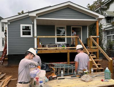 AmeriCorps workers in 
