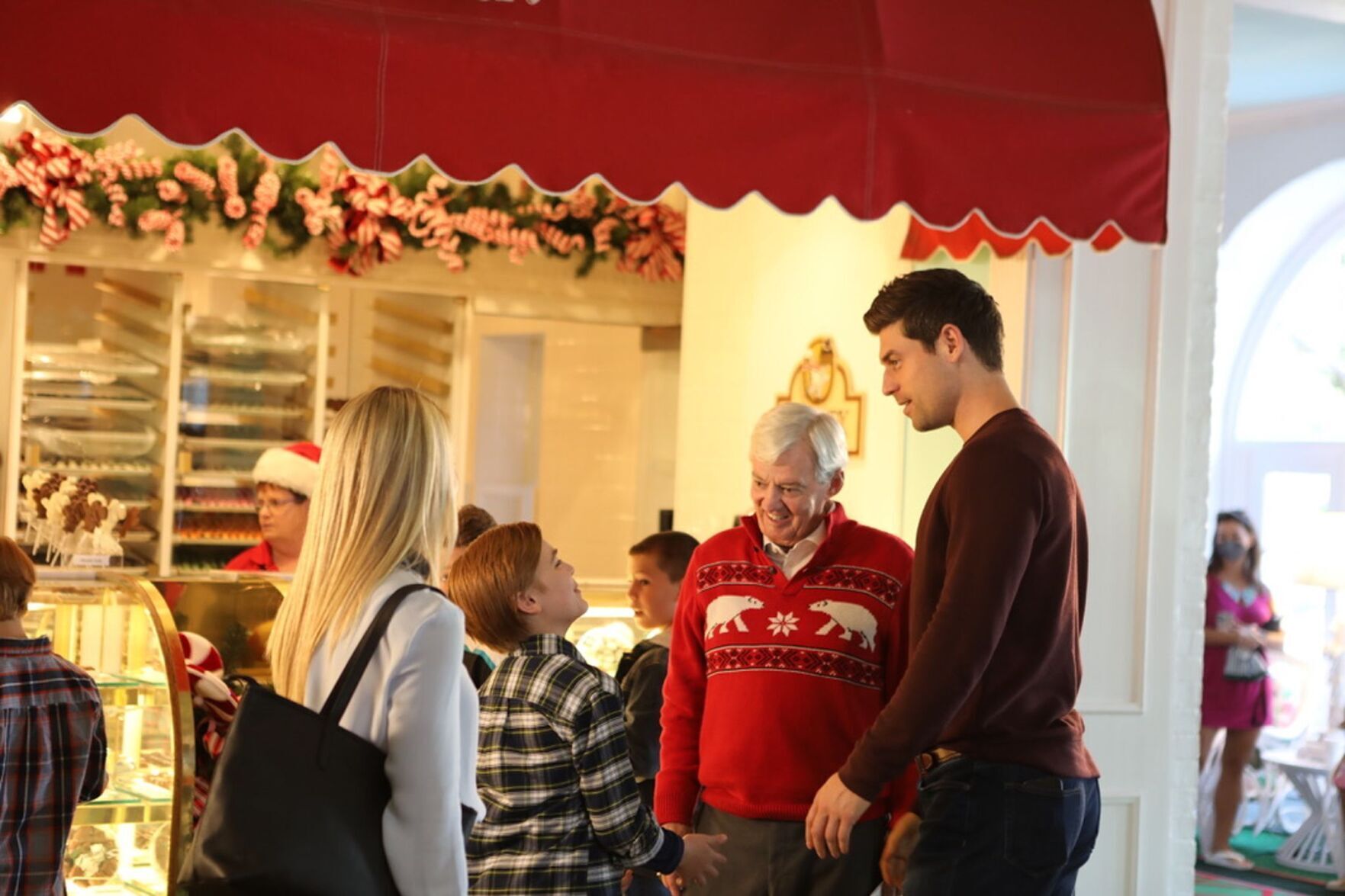 Behind the scenes look at the Fox Nation original movie 'Christmas at The Greenbrier'