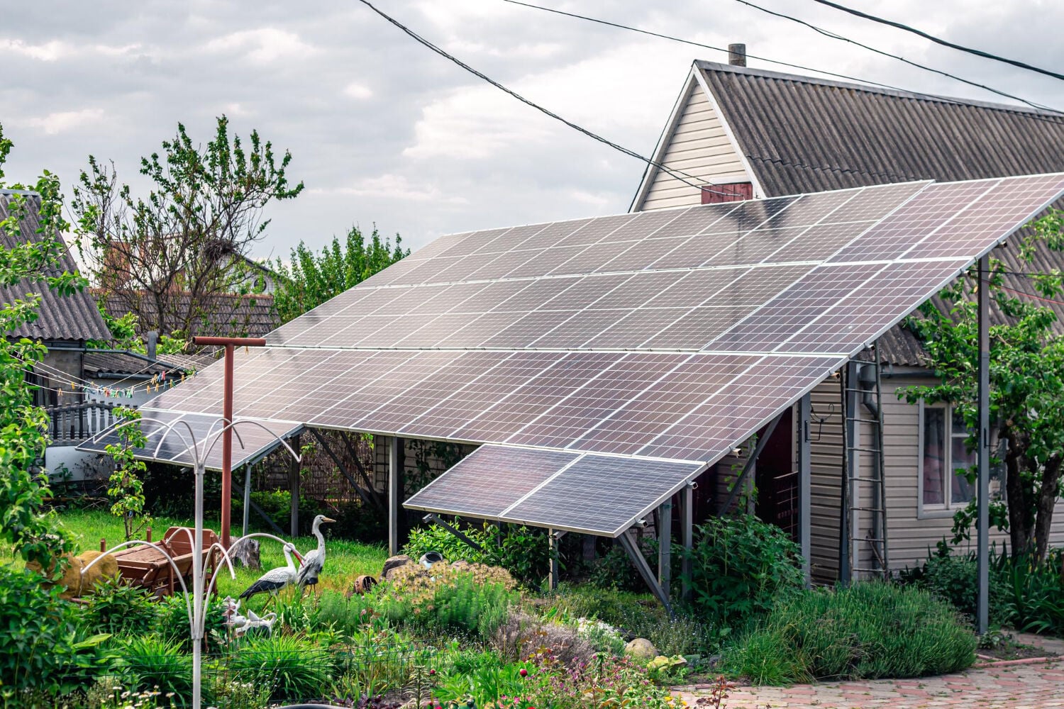 wvgazettemail.com - Solar Is Coming to West Virginia Homes Whether the State's Energy Identity Is Ready or Not