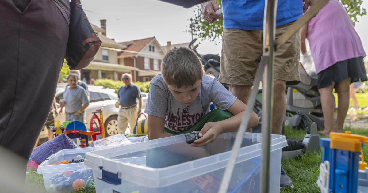 28th annual East End Yard Sale draws big crowd under the sun Kanawha