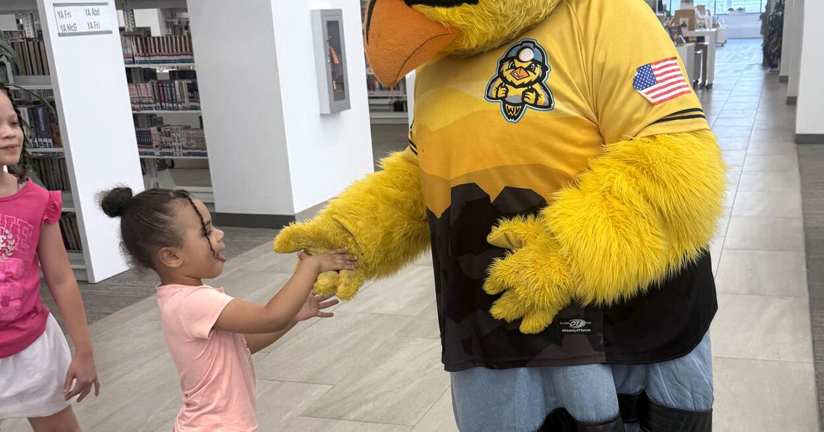 Dirty Bird with girl.jpg