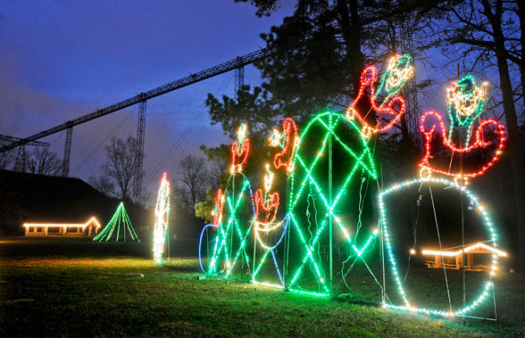 Coonskin Park Christmas Lights 2022 Coonskin Park Lights Up For Christmas (Photos) | News | Wvgazettemail.com