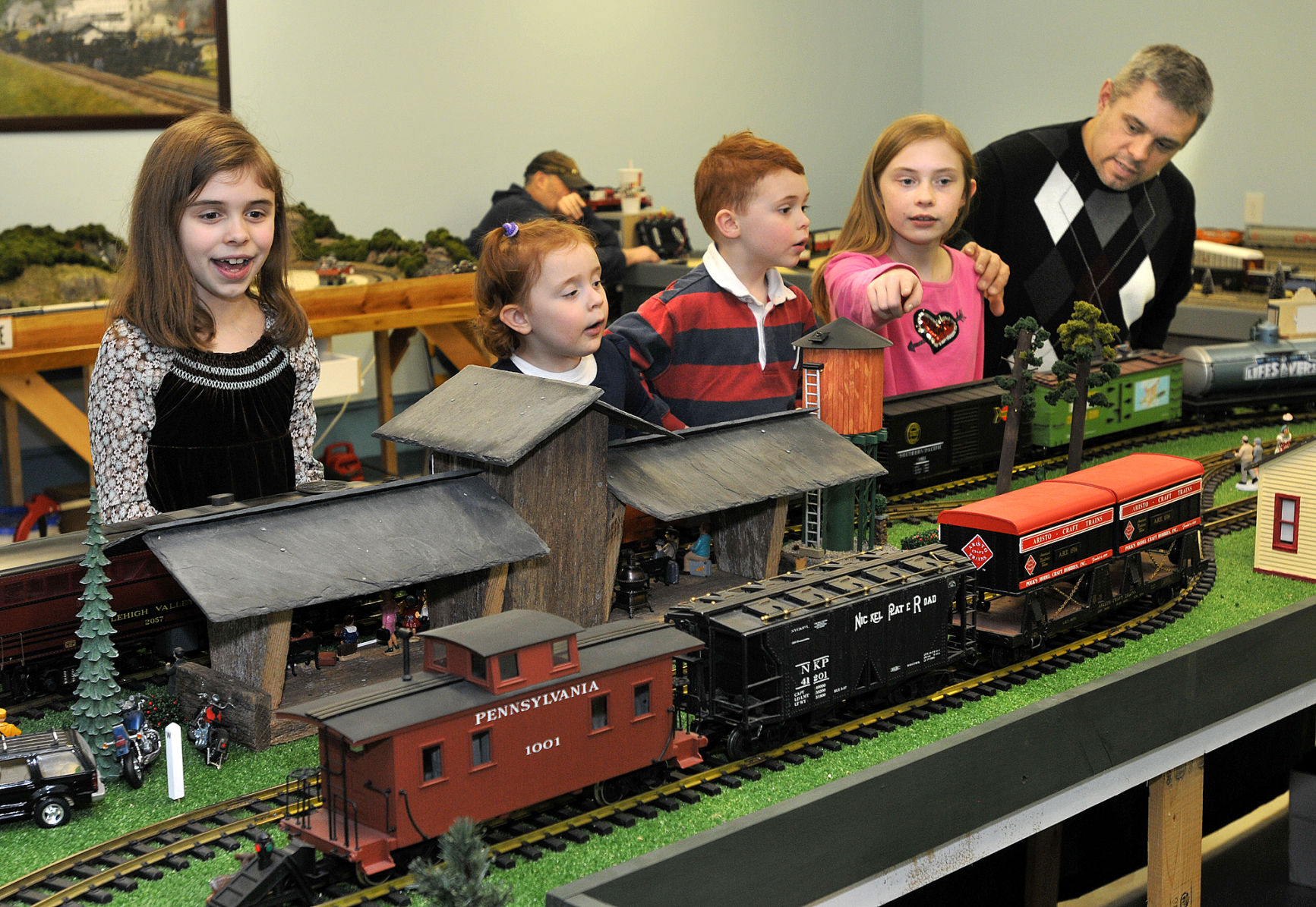 model trains for kids