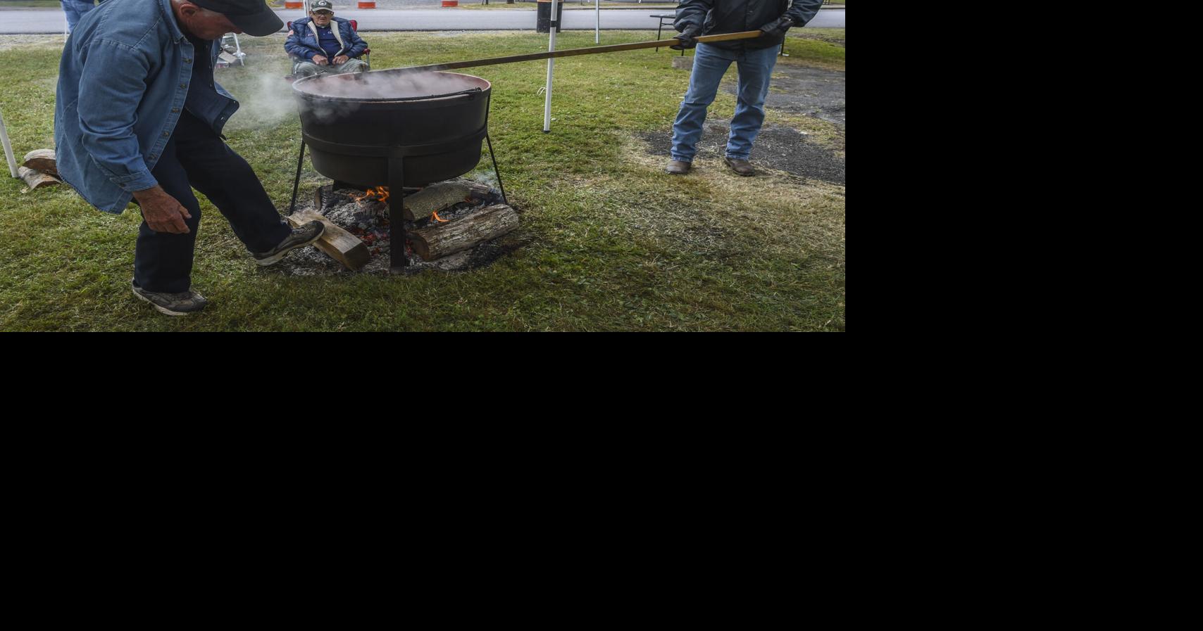PHOTOS Apple Butter Festival returns to Chapmanville Galleries