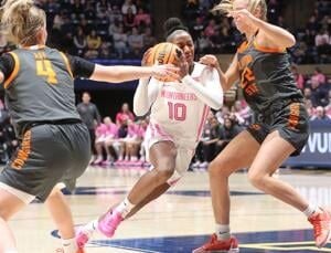 Harrison, Shaw, to combine in new ways in WVU women's hoops backcourt